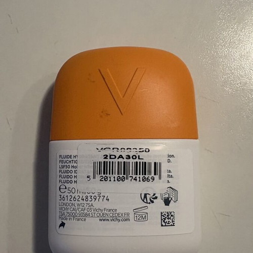 Vichy Capital Soleil UV Aqua Hydrating Invisible Fluid SPF50 new, 50ml