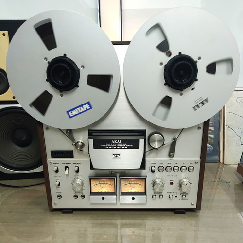 Akai GX-630DB reel-to-reel tape recorder used with original manual and NAB adapters