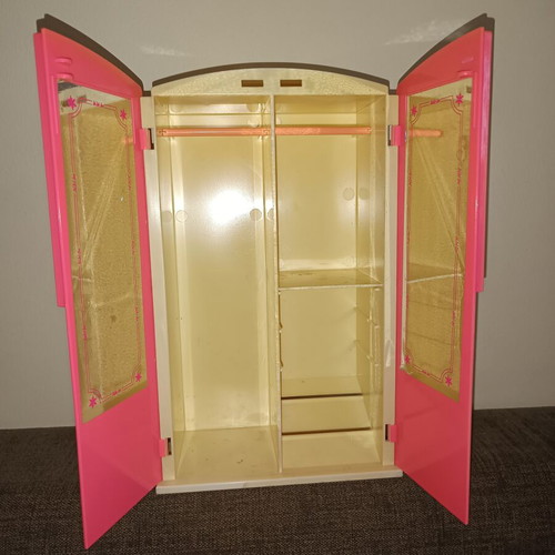 Bibibo El Greco wardrobe used with back corner cracks