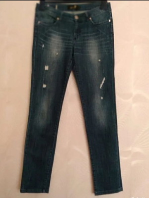 Seven7 women's jeans like new, size 28, blue