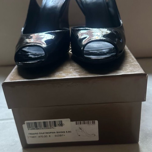 Gucci peep-toe wedge sandals used, black patent leather, size 37.5