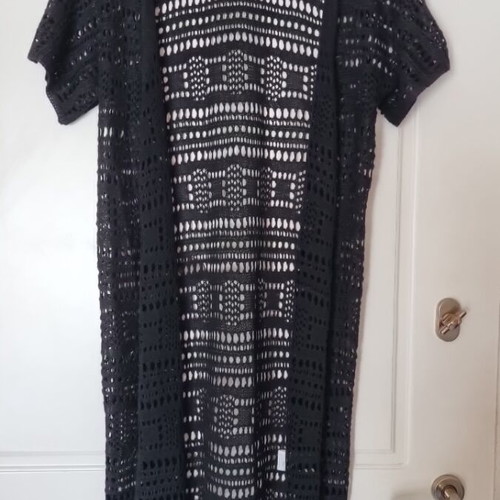 Thin knitted cardigan black like new, short-sleeved summer