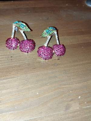 Cherry earrings shiny new