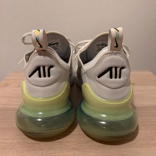 Nike Air 270 sneakers size 45 like new, white