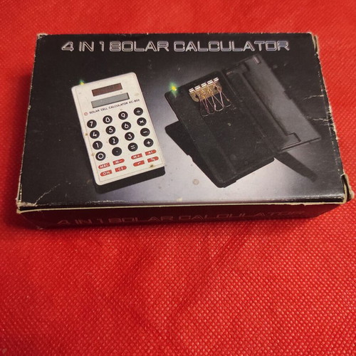 4-in-1 Pocket Calculator new vintage with key holder and flashlight