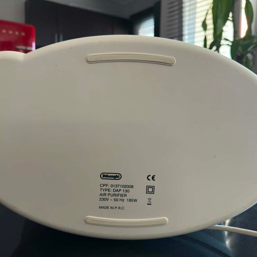 DeLonghi Aria Puro DAP 130 air purifier and ionizer like new