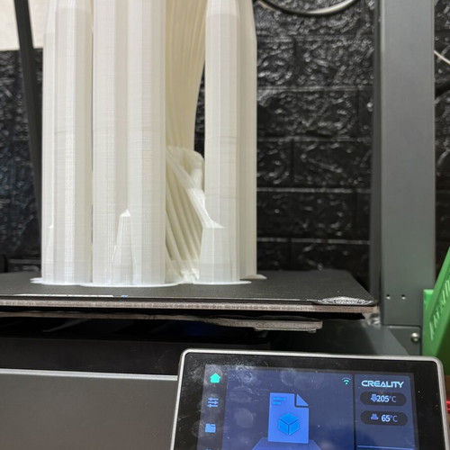 Creality Ender 3V3 Plus 3D Printer like new, suitable for large prints
