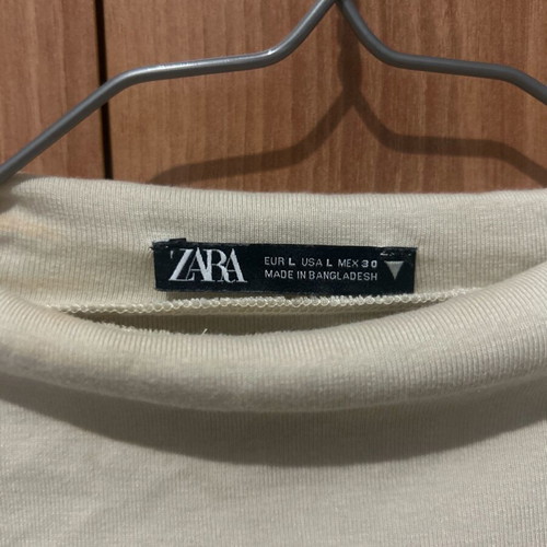 Zara turtleneck shirt size Large like new, beige