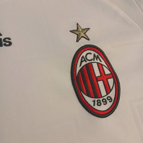AC Milan white vintage away kit like new, authentic