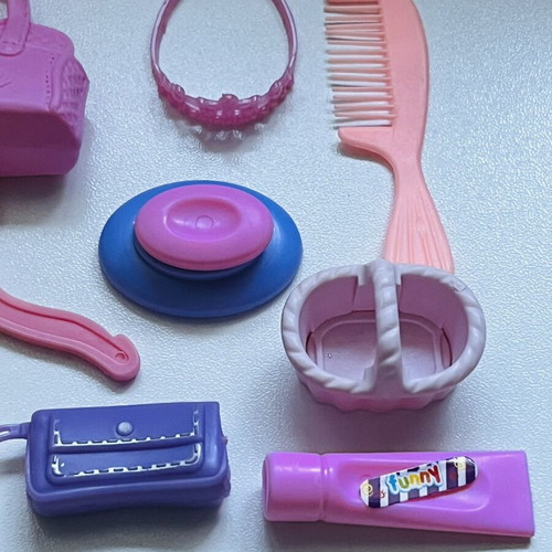 Doll accessories like new, colorful set