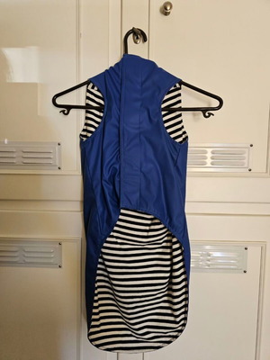 Dog raincoat used, size 3XL, with hood