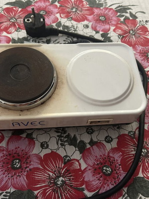 Portable hotplates in very good condition
