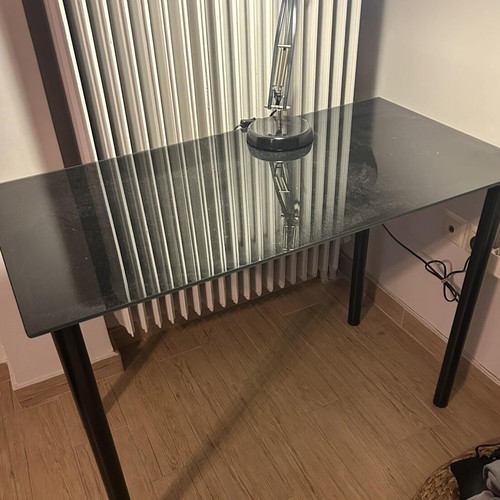 Desk like new condition