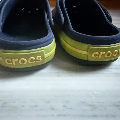 Crocs kids J1 blue–green used clogs