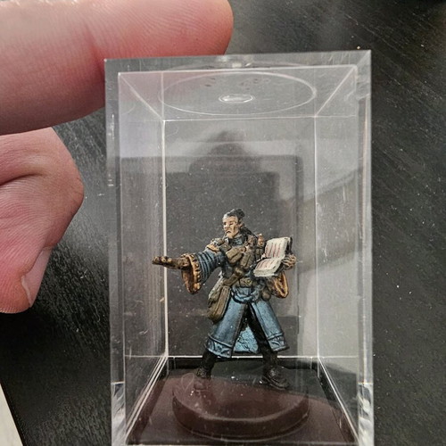 DnD figure Tomebound Arcanist like new
