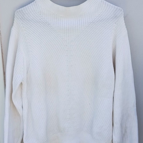 White Mango sweater like new, size M