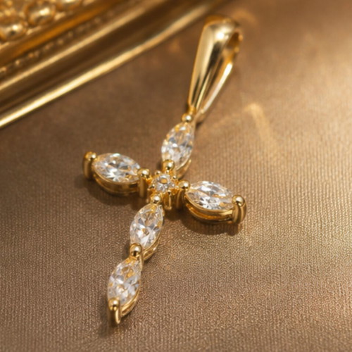 Silver cross 925 gold plated with moissanite, like new
