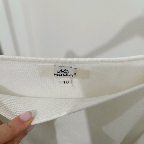 White blouse with sleeves like new, one size