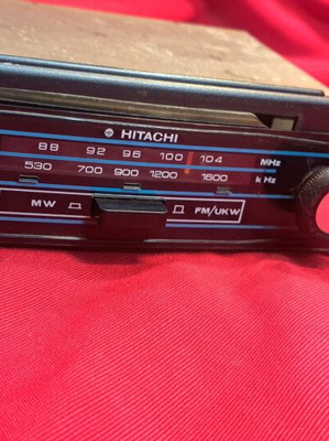 Hitachi FM AM car radio употребяван