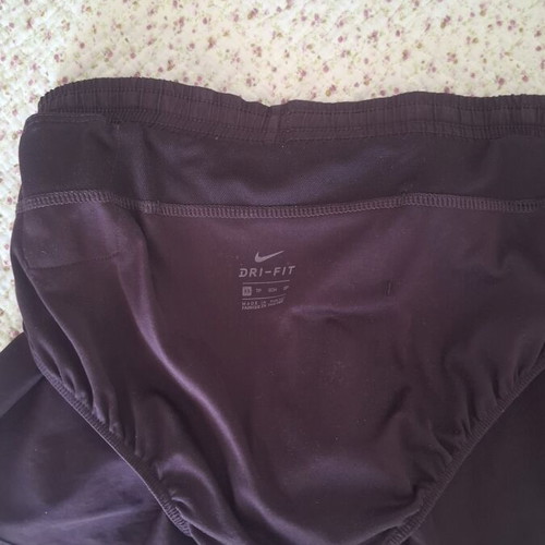 Nike Tempo Dri-FIT Running Shorts XS used, burgundy