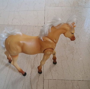 Mattel Barby doll..Άλογο με μπαταρίες σε καλή κατάσταση..