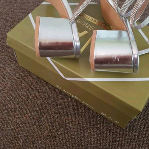 Mia sandals with rhinestones size 37 like new silver