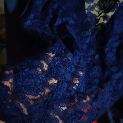 Official lace blouse S/M blue like new