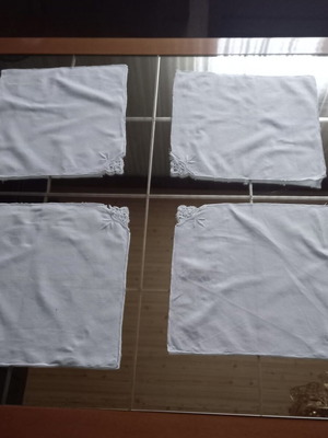 Handmade placemats like new, set of four
