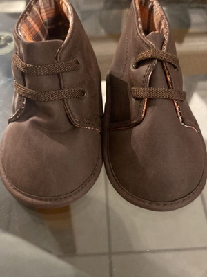 Baby shoes like new, 3-6 months