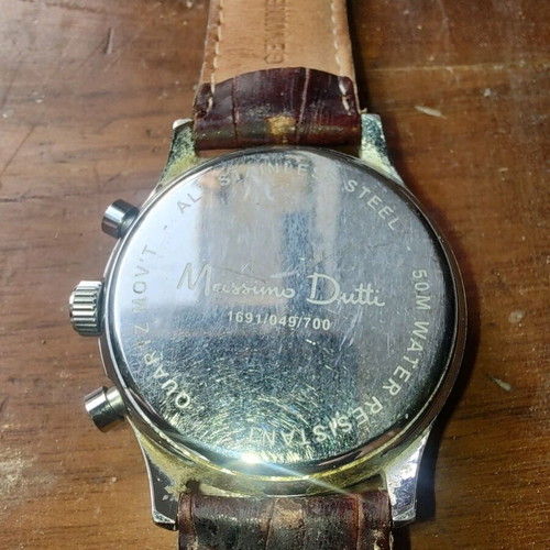 Two branded wristwatches like new