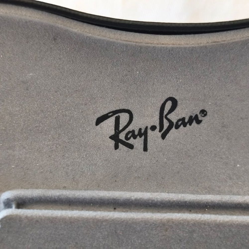Rayban sunglasses mirror like new, blue and gold frame