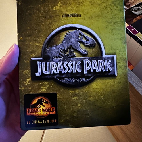 Jurassic Park 4K Blu-ray steelbook like new, fantasy action adventure