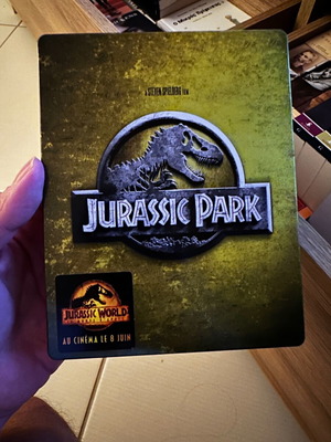 Jurassic Park 4K Blu-ray steelbook like new, fantasy action adventure