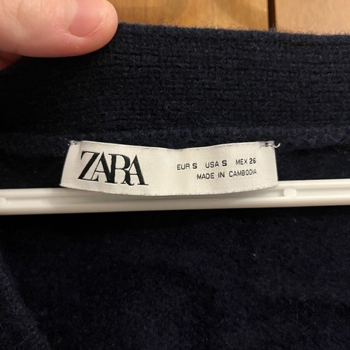 ZARA black cropped wool cardigan size S like new with gold buttons
