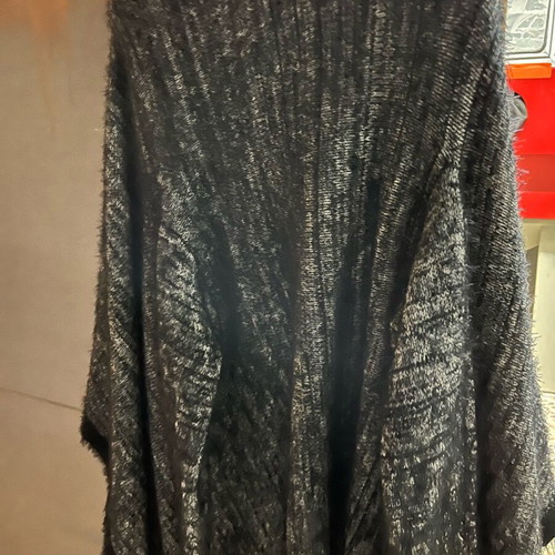 Sweewe poncho like new, black and white, warm and soft