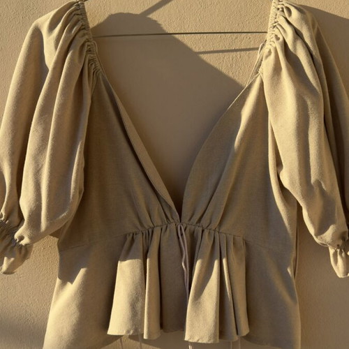 Linen top small used, earthy stone nude khaki color with side zipper