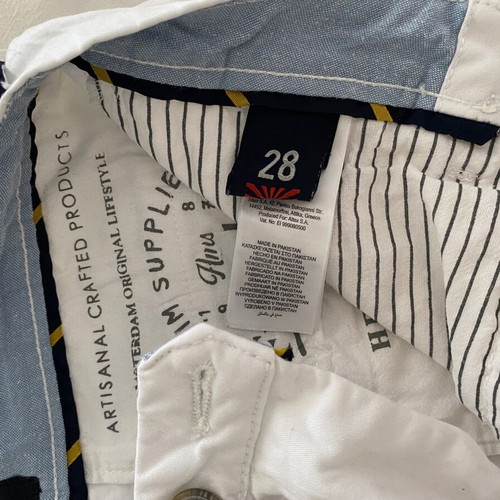 Funky Buddha chino bermuda white like new, size 28