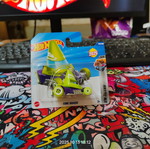 Hot Wheels Cone Shaker new