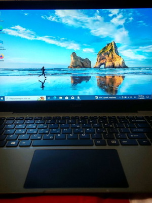 Quest Slimbook Plus 14,1" FHD laptop μεταχειρισμένο με ποντίκι και τσάντα