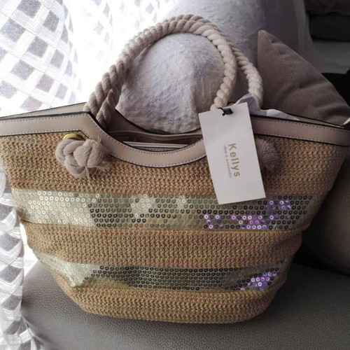 Bag new for every summer destination with tag