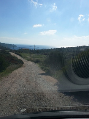 οικόπεδο άρτιο και οικοδομήσιμο 4133τμ  800 μ από τη θάλασσα στο Λυκόρεμα Μαρμαρίου