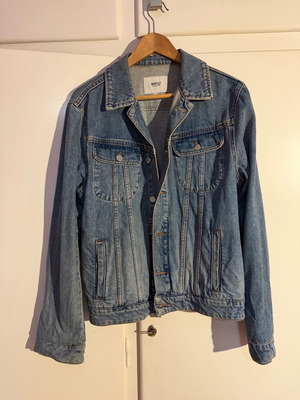 Wesc Denim Jacket Blue Size M Like New