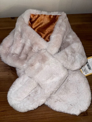 Children's scarf new, very soft