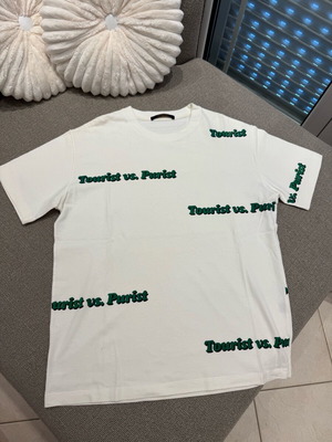 Louis Vuitton Tourist vs. Purist white T-shirt size M like new