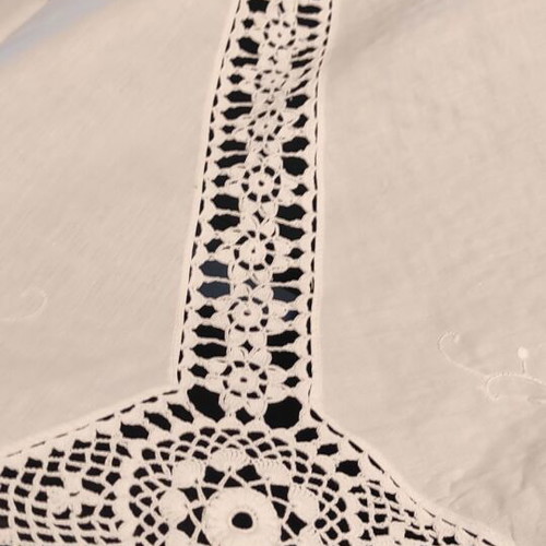 White Rotonda tablecloth 172 cm diameter with handmade crochet details new