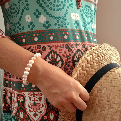 Bracelet with large baroque pearls new in salmon and white colors