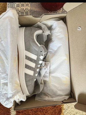 Adidas Campus sneakers like new, size 38.5/39, white and grey