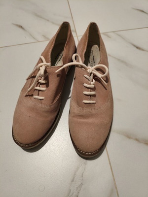 Pink lace-up shoes like new, size 37, beige