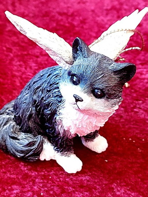 Decorative Tuxedo Cat Figurine with Angel Wings like new