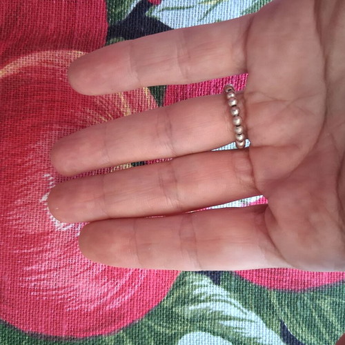 Elastic ring with silver and pink beads, like new